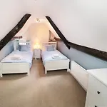 Pear Tree House Prázdninový dům *