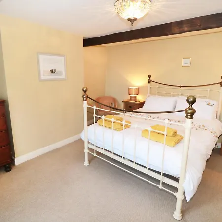 Pear Tree House *