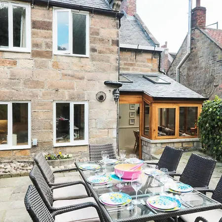 Pear Tree House Σπίτι διακοπών *