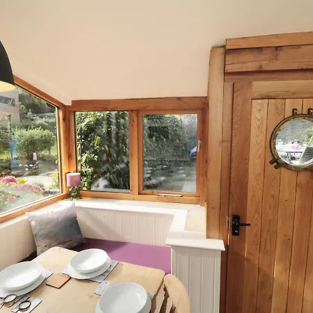 Pear Tree House 펜션 *